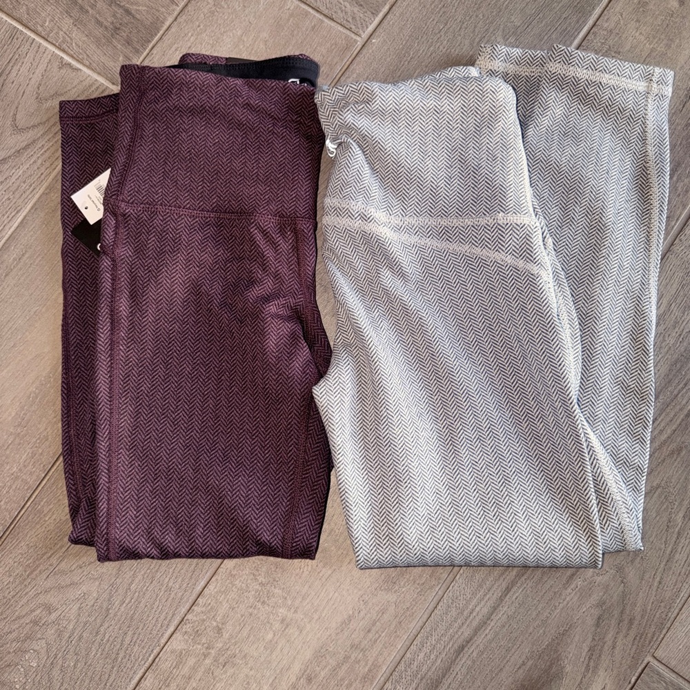 GAP Fit Herringbone leggings. 2 pairs. XS